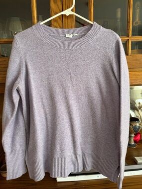 GAP sweater women’s Medium